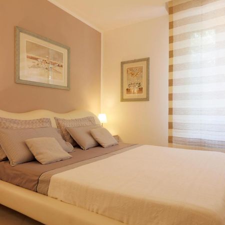 Siena Uptown - Sabrina'S Charming Apartment Esterno foto