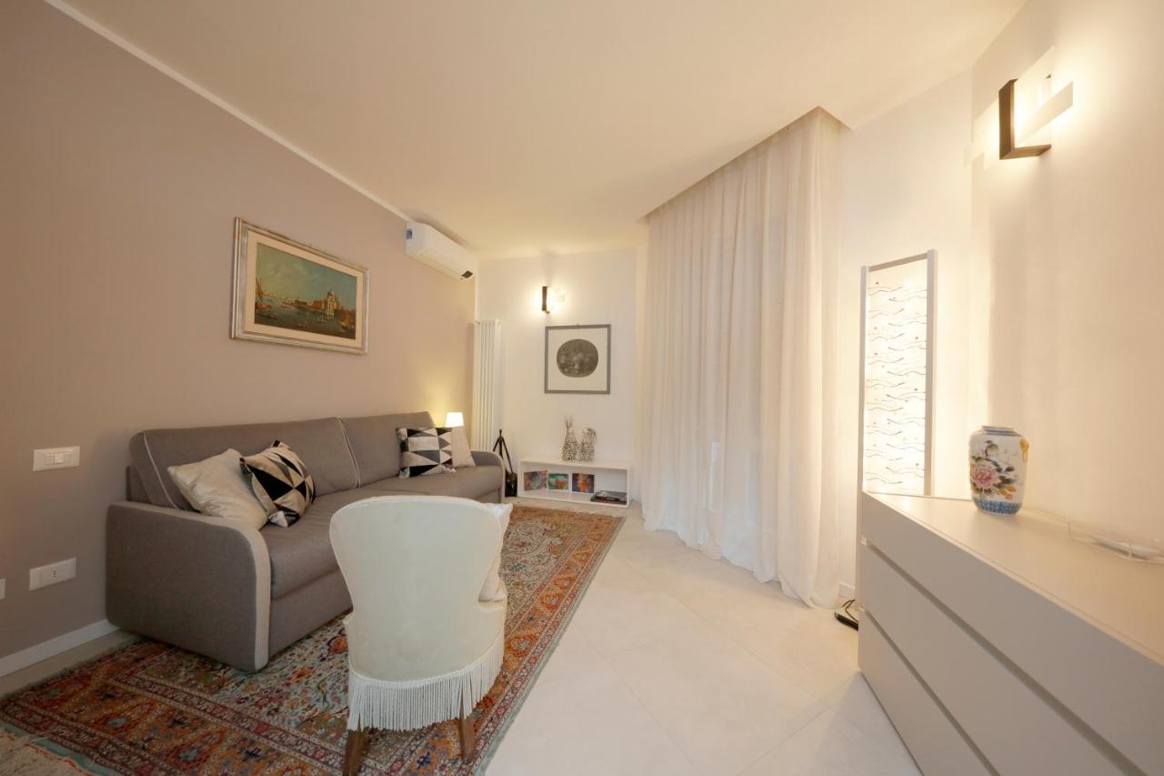 Siena Uptown - Sabrina'S Charming Apartment Esterno foto