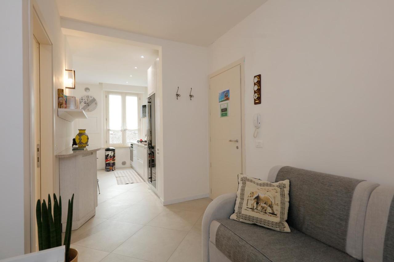 Siena Uptown - Sabrina'S Charming Apartment Esterno foto