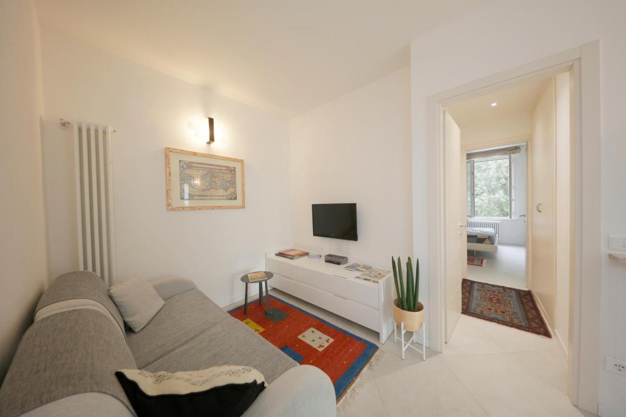 Siena Uptown - Sabrina'S Charming Apartment Esterno foto