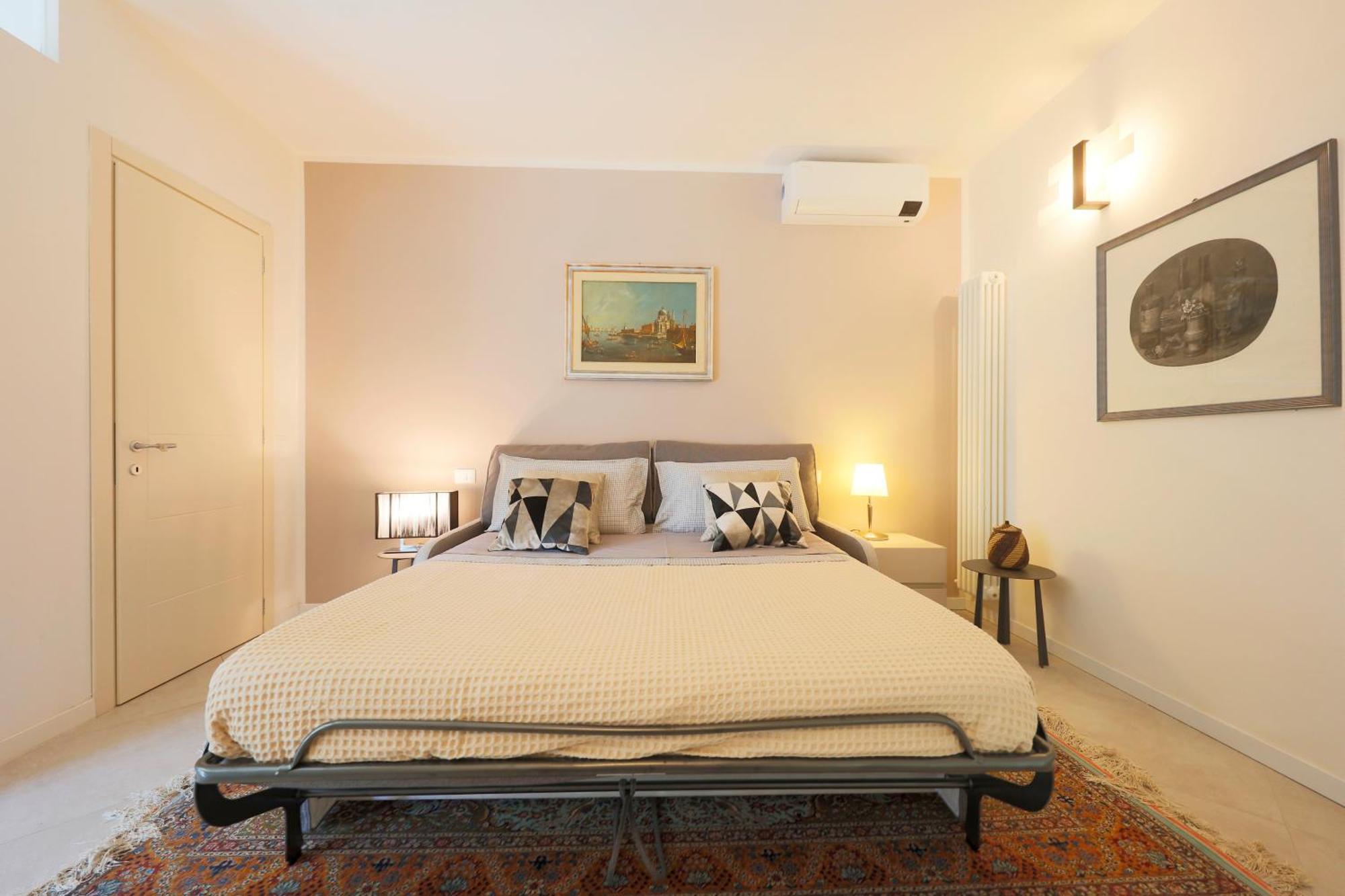 Siena Uptown - Sabrina'S Charming Apartment Esterno foto